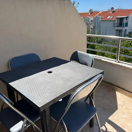 Apartamento Dada Turanj